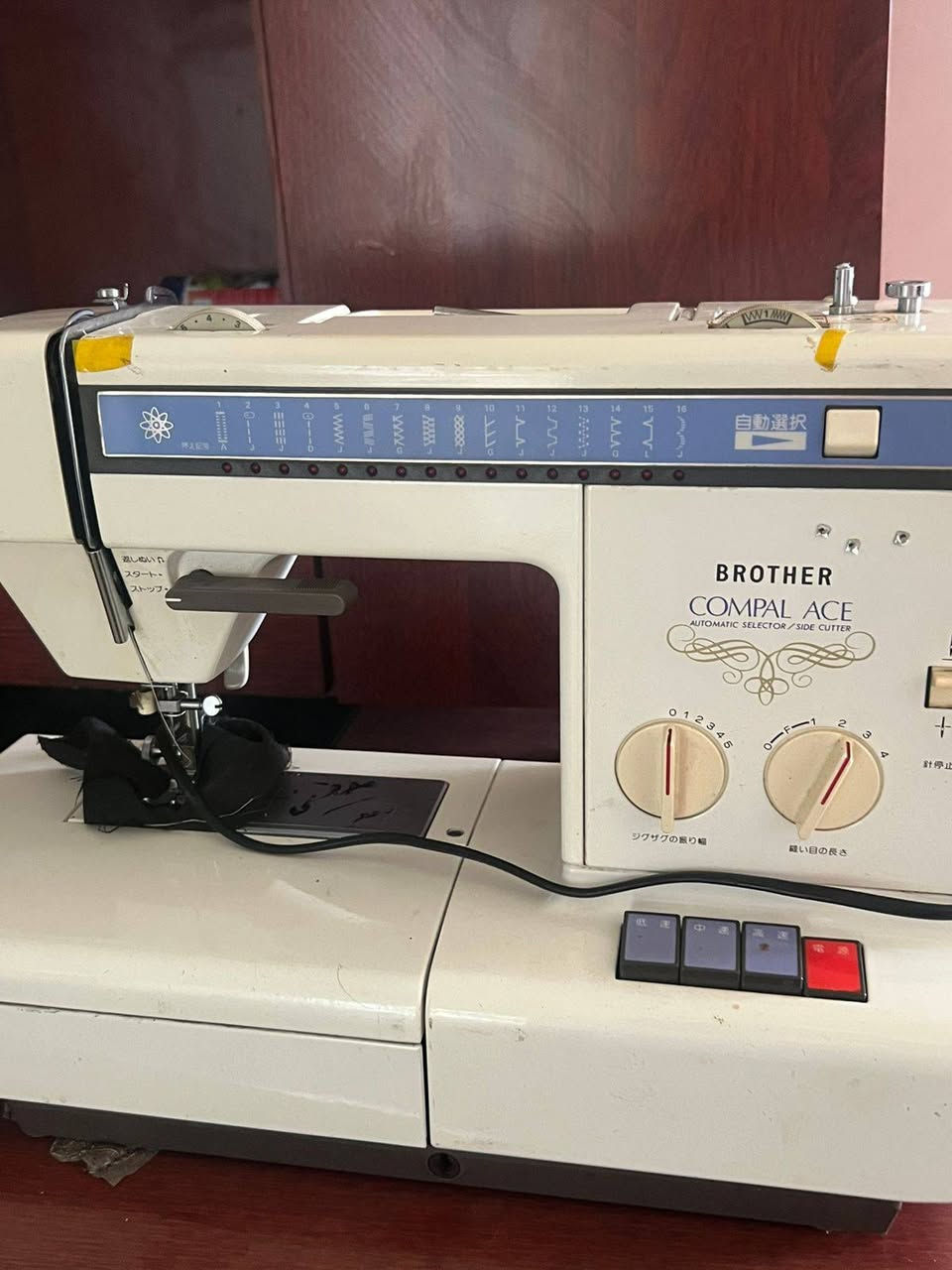 مكينة خياطه براذر استعمال قليل جداً نظيفه 
ما بيها اي ضرر وسعرها ١٢٠وبيها مجاال


**إذا كنت صاحب هذا الإعلان وتريد حذفه لأي سبب، رجاءا أرسل رسالة إلى الدعم الفني**