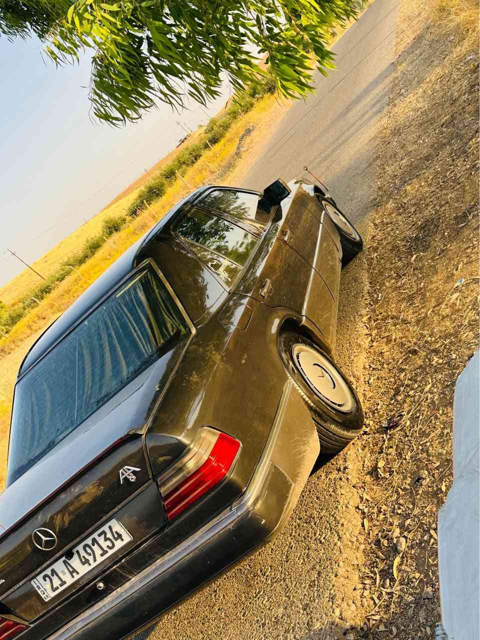 مارسیدس E300
دب
مۆدێل ١٩٨٦ 
گێڕ و محرک شرط 
تبريد و تدفئية شرط
تحويل وكالة شرط
مكينة VVT.I
3000
سيارة كلة بشرط فول رياظي 
سلايت 
زينون 
دبل فتبمب
بانكة كهربائي شبح 
تشغيل عن بعد
رقم دولي لحد ٢٠٢٩
بطاقة بنزين
٤تايرات  جديد 
تخم كب بيلادي 
حدادية ١٠٠/١٠٠
اكسل و كاردن جديد 
شاشة ايباد و سستم سماعات
٧بردات
يعني سيارة مابي ربع مصرف 
مكاني كركوك رحيماوا
سعر68
***********
*********** ديبيس, كركوك
