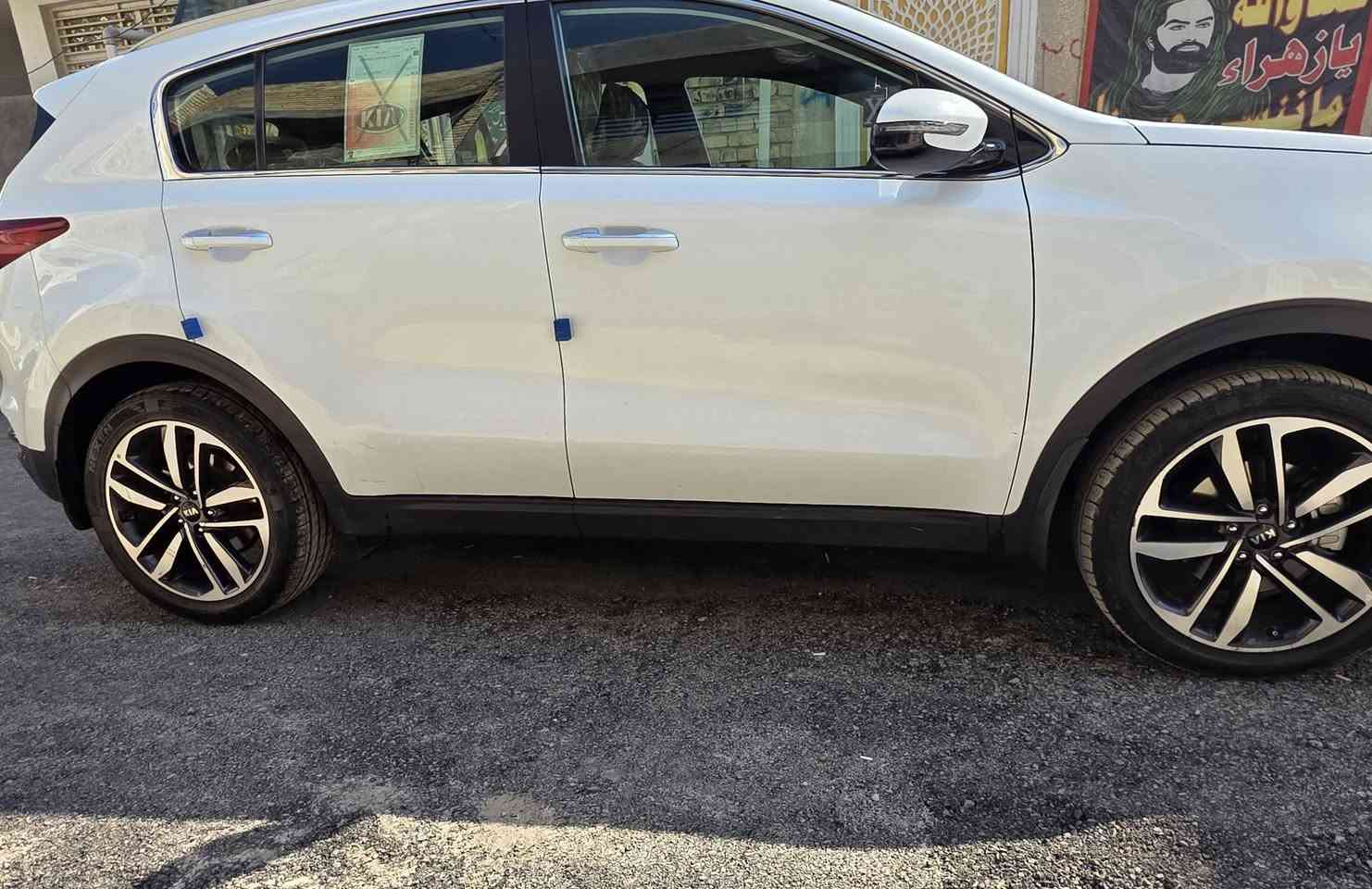 للبيع سبورتج خليجي موديل ٢٠٢٠
ماشيه ٧٠ الف
كفاله صبغ تبديل 
بيها باردين كد اربع اصابع سحب
١٩٢ بيها مجال بسمي تحويل مباشر 
هزه جديده رقم جديد 
العنوان الكرخ 
***********
