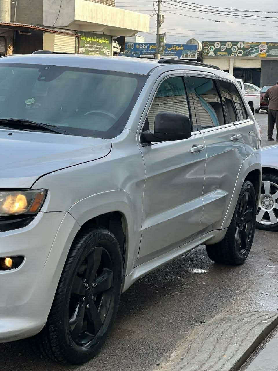 Jeep laredo

بڕاوە بڕاوە
2012
کامل کراوەتە 2018
سیارەکە بێ مەسروفە 
کامل جاهیز هەموو گیانی بەشەرت
گێڕ و مەکینە بە شەرتی ١٠٠ فیتەر 
شوێن :ڕانیە
*********** رانية, السليمانية
