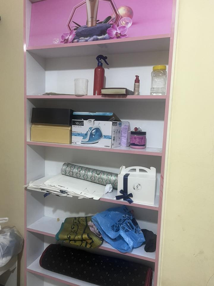 سبع خانات يفيد للكوزمتك 
للاسفسار ***********
