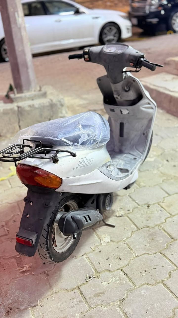 دراجه بيجي السعر 625 حاويه صاله اقل الشهر من طالعه من الحاويه الدراجه كلش جديده وكله شغاله وشلعه ومشي وصلهه موجود الدراجه كله ابلاد مامشيه بعده اخت الزيرو والدراجه شرط الفحص محتاج  واريد ابيع  ناصريه مركز  الرقم ***********
