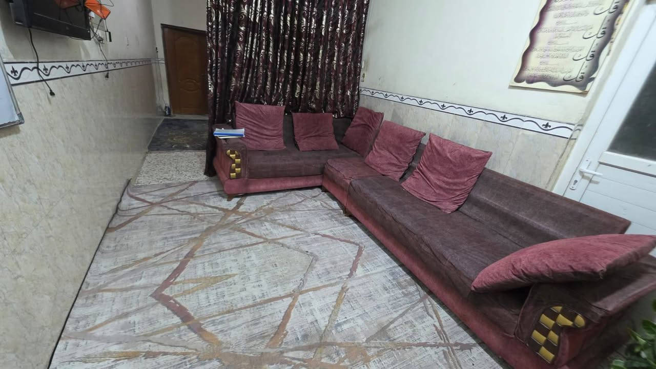 اسلام عليكم بيت طابو زراعي سند 25تحويل مباشر بسم المشتري المساحه 100تتوفر كافت الخدمات ماء كهرباء مولد ذهبي انترنيت ضوئي السعر خاص التصال عله هاذه الرقم ***********
