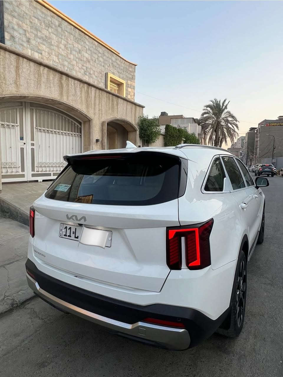 السلام عليكم 
سورنتو 2024 خليجي 
مكفوله كفاله عامه من البارد وصبغ ولشخوط 
6 سلندر 3500 
رقم بغداد الجديد وبسمي
داتشو 
ويل 20 
بصمه 
3 قطع تبريد 
7 راكب 
لد امامي وخلفي 
حساس امامي خلفي 
شفتات ستيرن 
4 انضمه قياده 
اشاره ترحيب 
جنطه كهرباء 
سبير مانازل 
بردات خلفيه اصل 
وبعد المواصفات المعروفه 
ماشيه 20 الف حقيقي 
السعر 310 وبيه مجال للشراي 
الاستفسار (***********)
