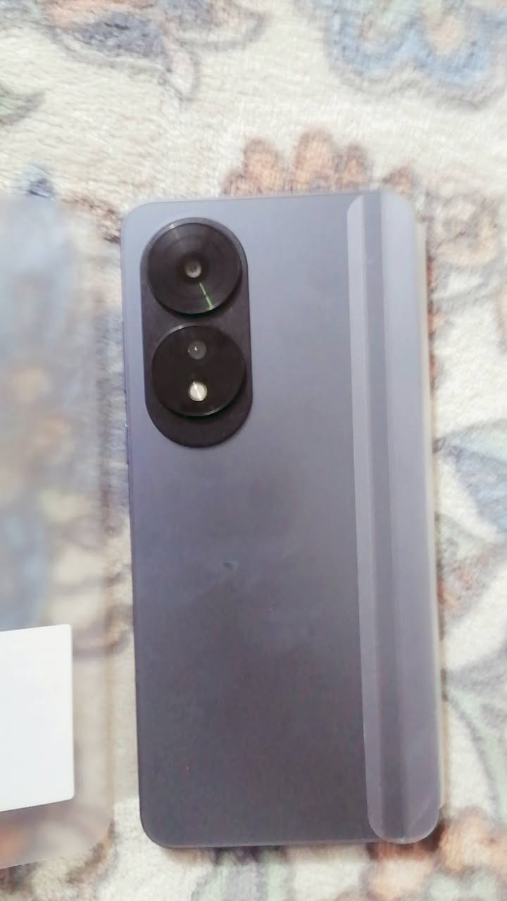 السلام عليكم بوكو A60للبيع مامستخدم والله بعده بل كارتون السعر 200 وبيه مجال الرقم ببه واتساب ***********
