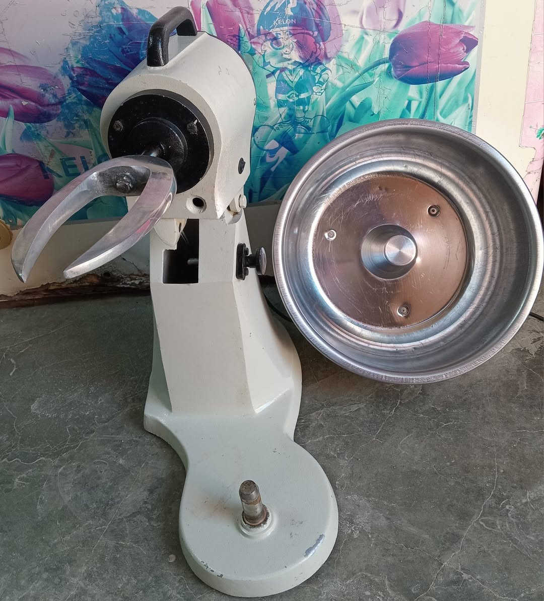 للبيع عجانه 10 كيلو السعر ١٨٥ مكاني بغداد قرب الكاظمية ***********
