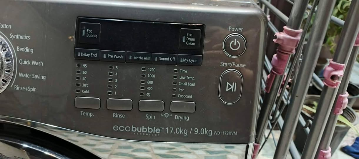 غسالا سامسونك ١٧ كيلو كوري باب اول نظافه وشغل فول


**إذا كنت صاحب هذا الإعلان وتريد حذفه لأي سبب، رجاءا أرسل رسالة إلى الدعم الفني**