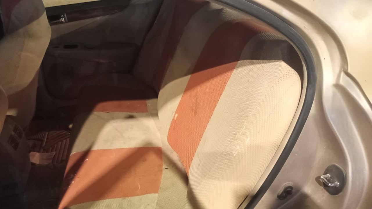 لكزس  ES300 موديل 2005 جاهزه من كلشي سنويه و رقم و شاصي متطابق محرك و كير تمام حداديه جديده مع مشط و باور و اذان محرك التبريد عطل قبل كم يوم 
و تجي اتكلب و اتشوف 
السعر 42 والشراي يدلل   مكان ميسان ***********
