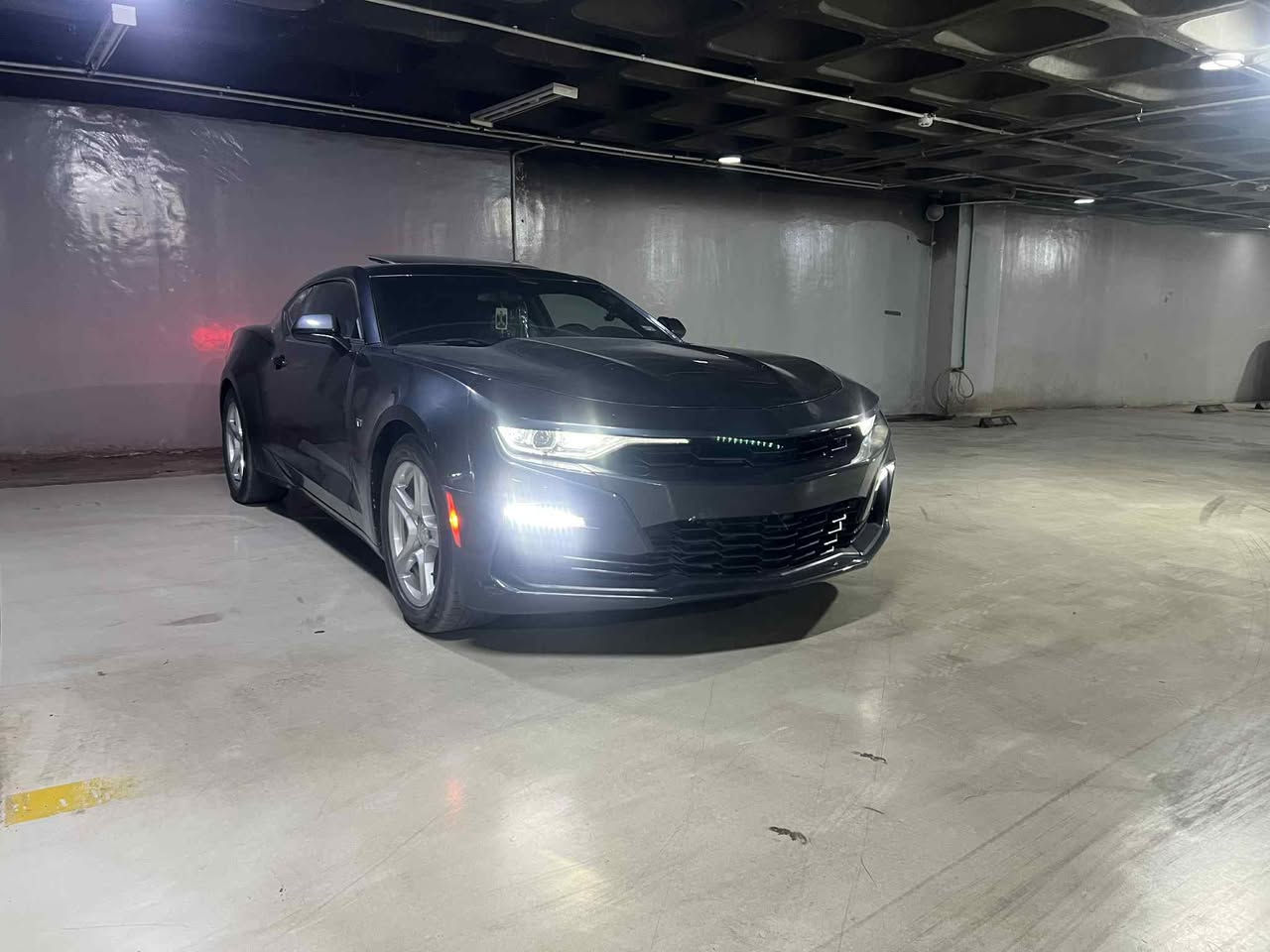 السلام عليكم  عندي كموره 23 مكينه 4 سلندر تيربو فول مواصفات فتحه سقف كهربائي شاشه كبيره كامره دواره بصمت تشغيل وبصمت ابواب تشغيل عن بعد تحكم ستيرن شفتات بالستيرين قياده ذاتيه تحديد مسار قفل سرعه السعرخاص 
***********
