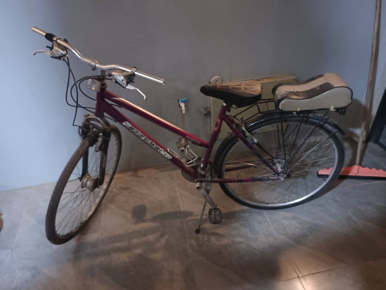 سلام عليكم بايسكل للبيع الباسكل فول ولا عطل بي الباسكل ما بي اي عيب السعر 120بي مجال


**إذا كنت صاحب هذا الإعلان وتريد حذفه لأي سبب، رجاءا أرسل رسالة إلى الدعم الفني**