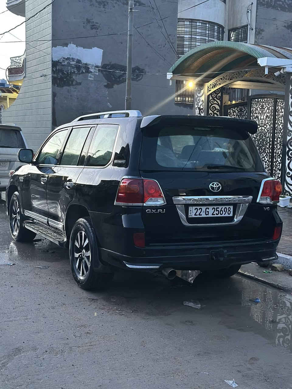 سلام عليكم لاندكروز 2011 ستينية فول مواصفات مكفولة من صبغ بيها بارد بسيط موجود في السونار رقم اربيل تحويل او وكالة محرك ٦ كير ومحرك لا تنقيص ولا تبخير مكانها ديوانية السعر 280 بيه مجال استفسار ***********
