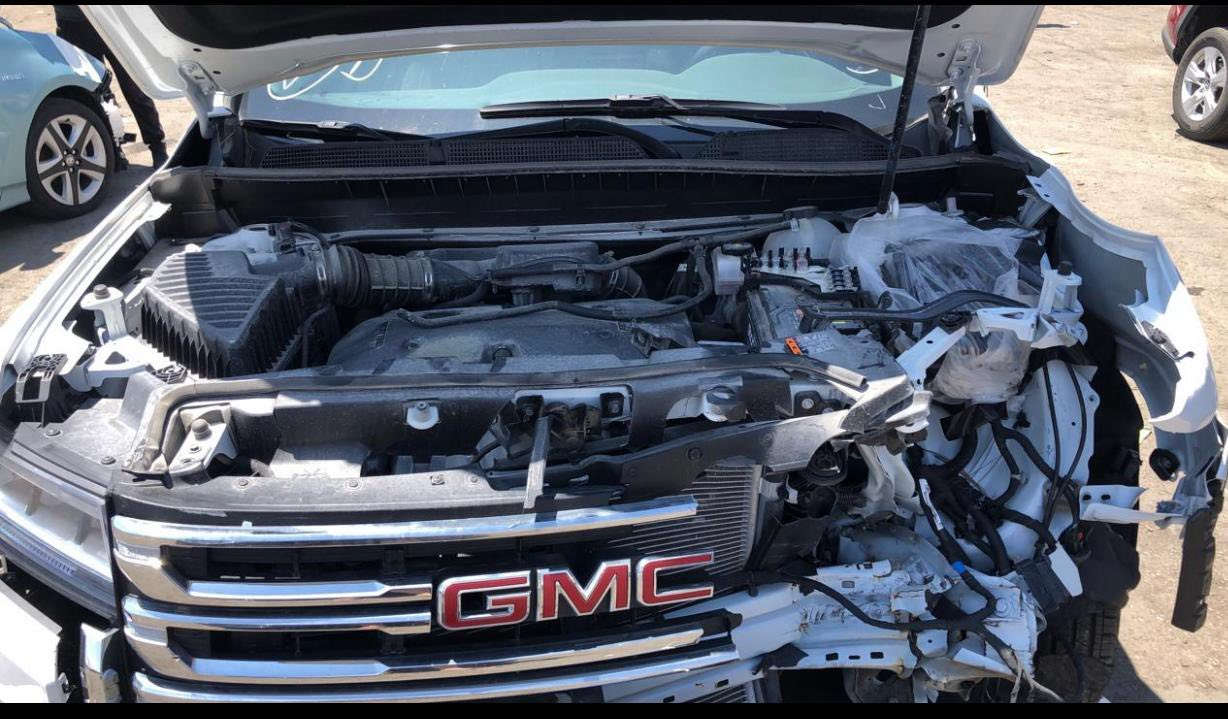 السلام عليكم 
GMC اكاديا 2020
السيارة ع حادثها مال امريكا ونقص بيهة ظفيرة هم
غير مصلحة وغير مرقمة
السيارة موجودة بغداد الشعلة السعر 130 ورقة 
***********
