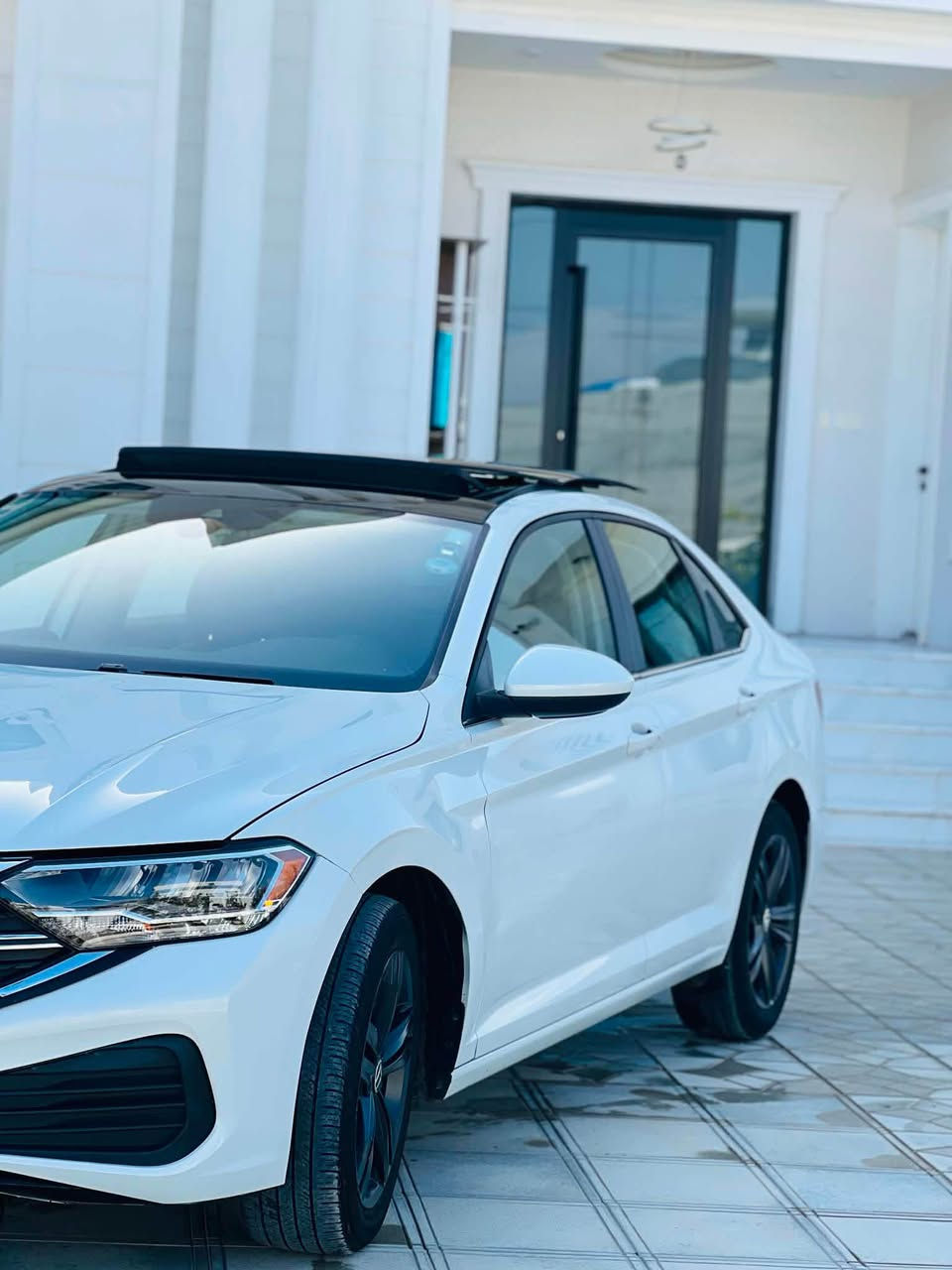 VW JETTA SE 2024
جيته وارد امريكى
مواصفات se
بانوراما 
گير اتوماتيك سبورت
بصمه شغال
گشن جلد هيتر كهرباي
مكينه V4  1.5T turbo
شاشه الكترونيك
كاميرا 
رادار حاسه
مرقم اربيل 22 Z
حادث : ربع بونت نصف چاملغ  چامغ بارد كم مكان بيها تعديل صغير بيها كلير
بدون دواخل امام كبس شريكه
ارباك :  بدون ارباك بيلادي شريكه 
رقم شانصي: 3VW7M7BU6RM021311
ماشي: 30 الف كيلومتر
عنوان : سوران اربيل
هاتف واتس اب: *********** 
*********** zian أربيل, العراق
