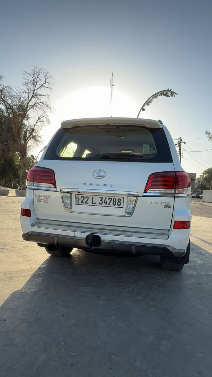 السلام عليكم
للبيع للكزز
مديل 2015
فول مواصفات بريم بيها جوملغ خلفي فقط 
مكفوله ماشيه 90الف حقيقي 
السونار موجود بالصور 
السعر 430
المكان الكاظميه شارع اكد 
للاتصال 
***********
للاستفسار
