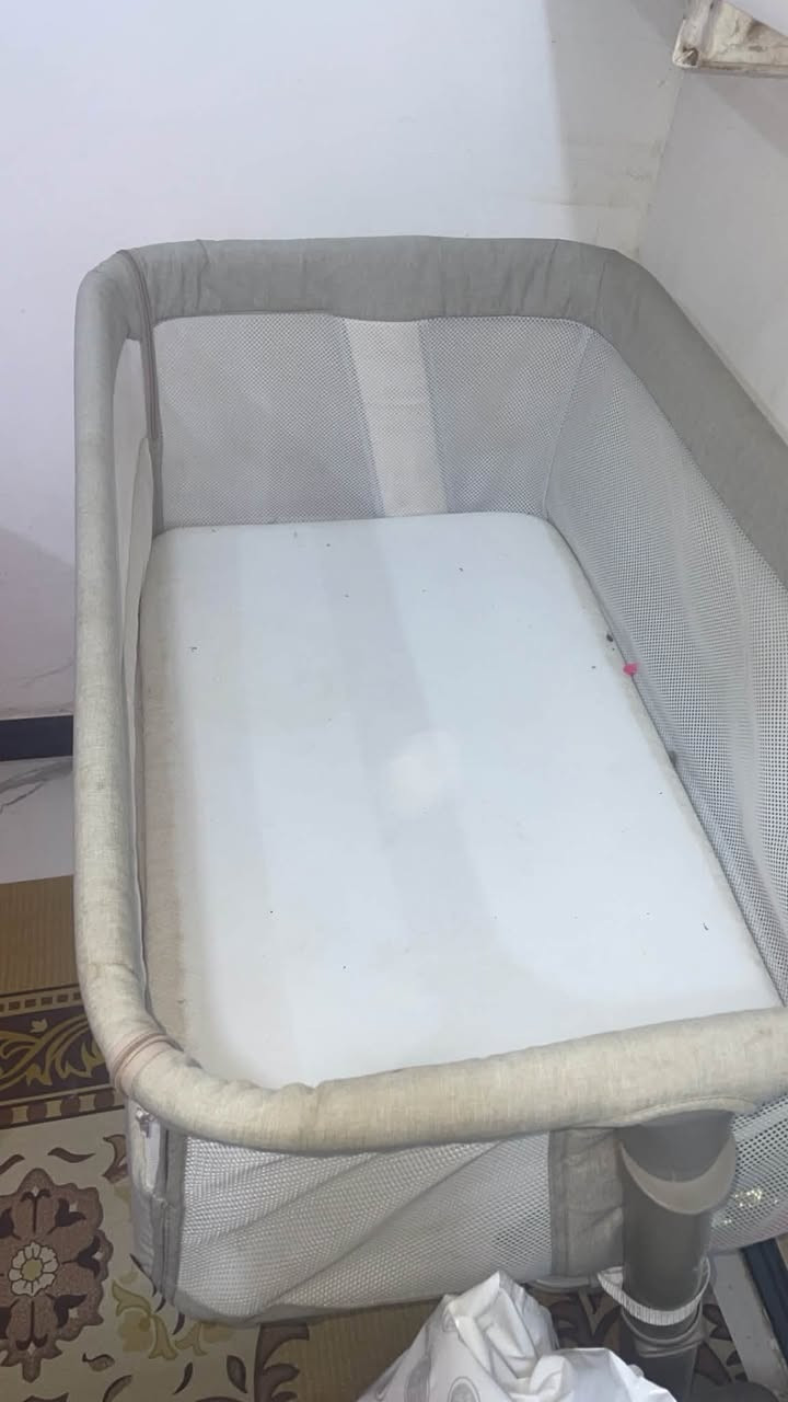 السلام عليكم سرير اطفال عدد2نضيف استخدام قليل العنوان الناصريه مركز***********
