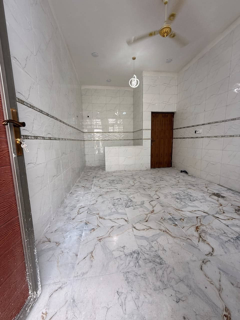 ‏ أحبتي المتابعين توفر بيوت  عدد 2سكن كل بيت  210 متر  ابي الخصيب  العوجة  ((*********** ))
((***********))  
السعر (( 105وبي مجال )) ((سهم بالطابو ))

يحتوي //على حدايقة وكراج كبير  ￼

غرف 3 
صالة 2 
ديوان كبير  
صحيات داخلي وخارجي 

#عقاراتالبصره #شعبصيني_ماله_حل #مشاهيرتيكتوك #جنس_العقار #العقارات_للبيع #مشاهيرالعراق #مشاهيرفيسبوك #المطيحة #الجزائر #عقاراتي #احبكم  #احبك
