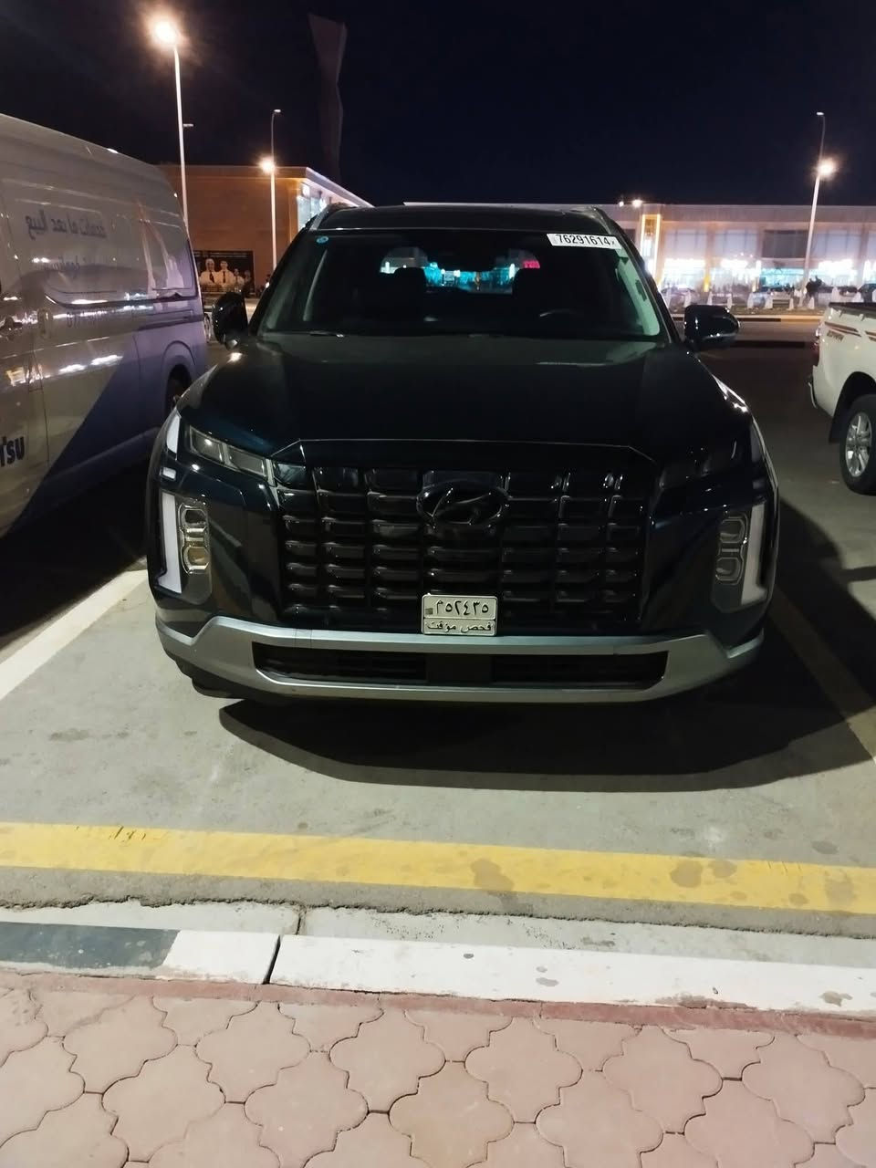 سلام عليكم 
هيونداي بلاسيد 24 حادث جدآ خخفيف بدون ايررباك ماشيه 13 ألف فقط 
فئه بريمر فول مواصفات 
مصلحه و كامله متواجدة في البصره 
***********
