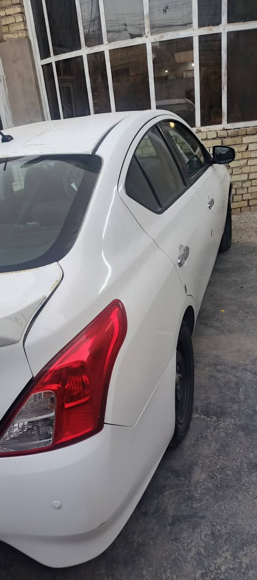 نيسان  2023  
بيها بس بارد بالجاملغ بدون تبديل 

ماشيه 42 الف  سياره جديده حيل ومصريه وخير من الله 
مكاني بغداد الكمالية  ***********
