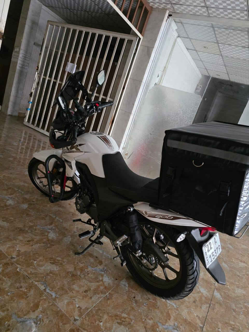 سلام عليكم RK شكل البطح سبورت  مرقمه رقم انكليزي  شرط تحويل ثاني يوم داخل اربيل فقط دراجه نضيفه موديل 2025  مكينه 200CC دراجه جديده  سنويه موجوده والسعر وتفاصيل ع خاص  اكتب سعر ويجيك ع خاص  وهذه رقم صاحب الدراجه ***********
