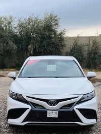 كامري ٢٠٢٣ • ابيض ثلجي • صبغ ٤ قطع ونص