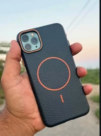 آيفون ١١ برو ماكس جهاز نضيف بي فقط فطر ب شاشه  بسيط ممأثر عليه ظهر فيس...