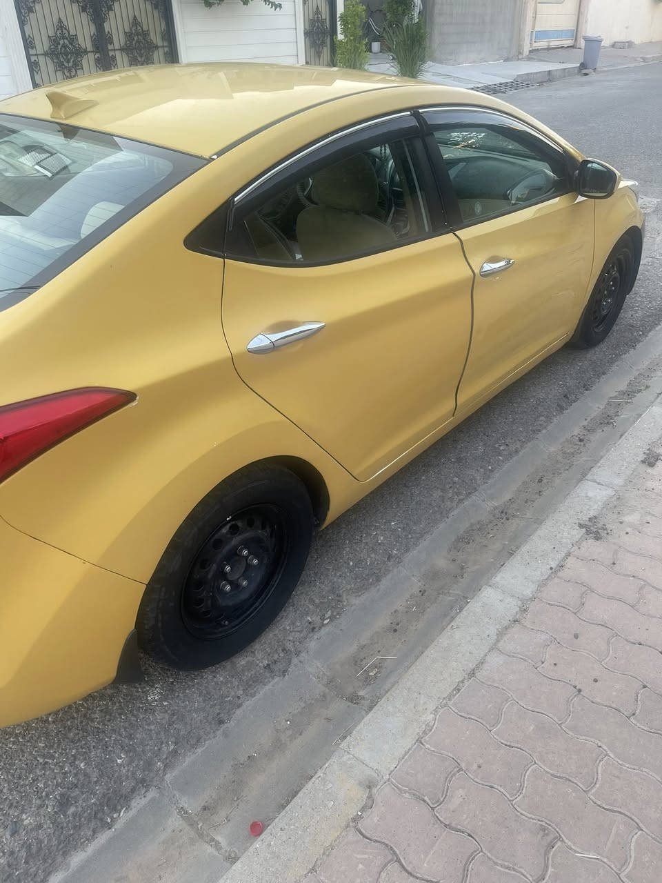 سلام عليكم
النترا ٢٠١١رقم مميز كندي مكينه ١٨٠٠ كير ومكينه وحداديه وتبرين وتدفئه شرط سياره كلش نضيفه رقم باسمي مشروع وطني ودفتر بنزين موجود. ضرر جمالغ خلفي سعر ٩٥وبي مجال. سياره احلا من صوره. عنوان كركوك ***********

 للاستفسار اتصل عل رقم ماجاوب خاص
