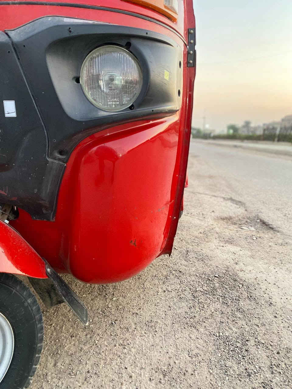 السلام عليكم تكتك موديل ١٨ لا ضربه ولا معجون محرك خير من الله كهربايات شغاله مكاني الشعب السعر ٥٩٠٠ وبيه مجال للشراي رقمي ***********
