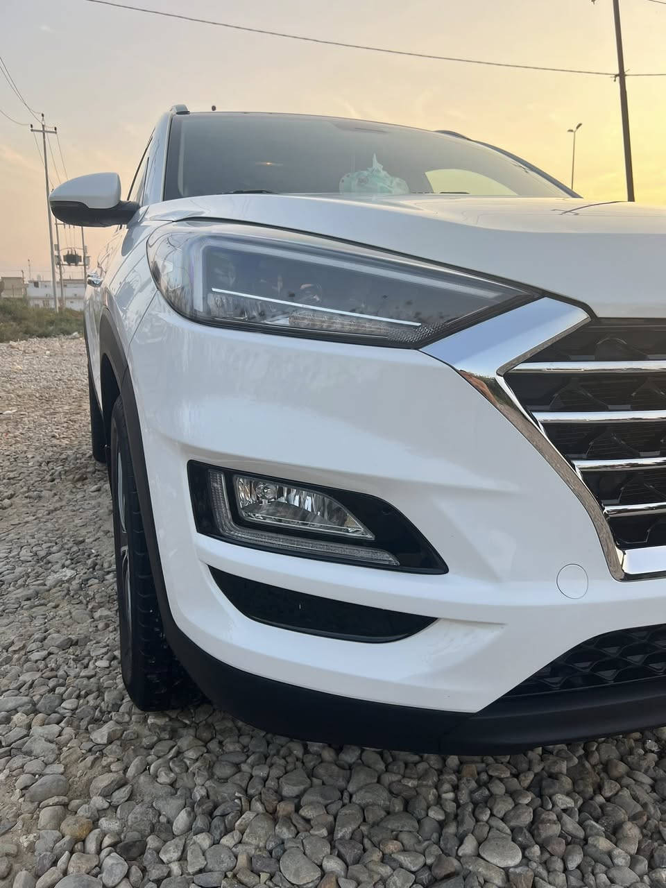 السلام عليكم 
توكسان موديل 2020 وكالة الكاصد كوري اصلي اريل نفيكيشن ولايت 5 عدسات 
وباقي المواصفات معروفة رقم بغداد 
لمعلومات اكثر الاتصال على ***********
السعر 18500$
ماشية 147000 حقيقي
