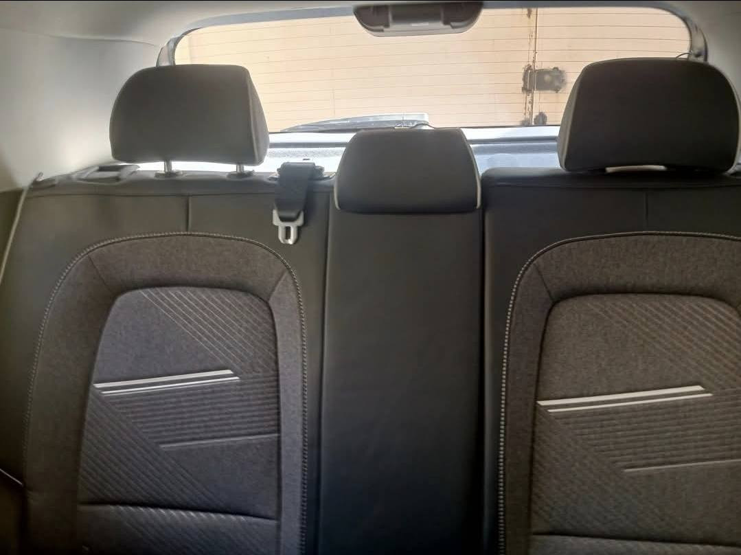 السلام عليكم
هواندي فينيو
موديل 2024
لون نيلي
وارد امريكي 
رقم بغداد 
بصمة 
تشغيل عن بعد 
السيارة بيه حادث 
مبدل فقط الدعامية
كل الايرباكات سليمة 
ما عدا مال الستيرن 
مبدل الكفر
فول مواصفات ما عدا فتحة السقف
ما شية 13الف و شوية
السعر140
***********
العنوان بغداد السيدية

(مكلف بالنشر)
