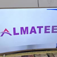 بلازما ٥٥ بوصة • مقوسة • عيب ظاهر