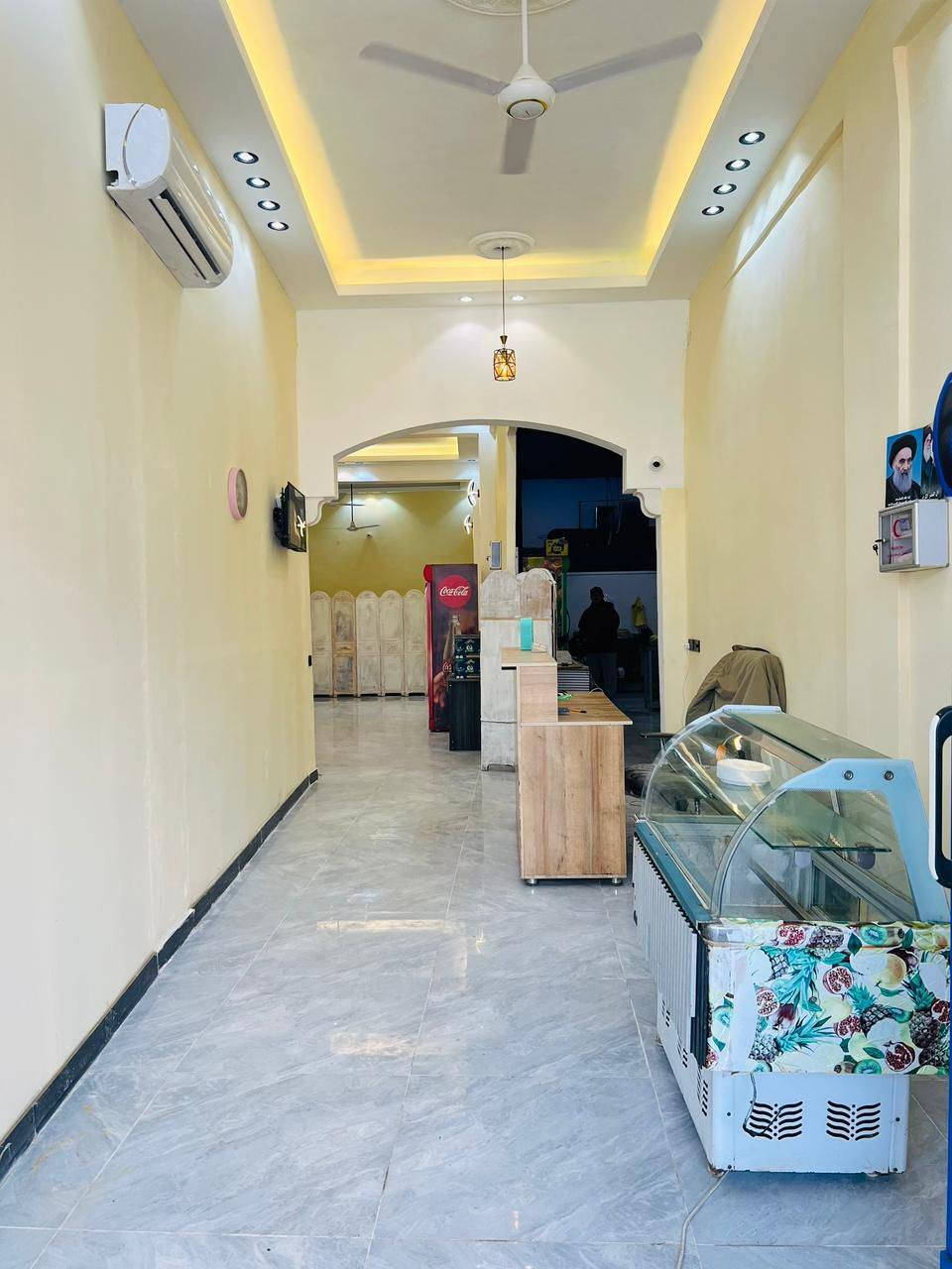 بفضل الله وكرمه، نعلن لكم عن إعادة افتتاح مطعم فوندو بحلته الجديدة كلياً، بعد الانتهاء من أعمال التجديد والصيانة الشاملة. نسعد باستقبالكم ابتداءً من اليوم لنواصل تقديم أشهى الأطباق التي اعتدتم عليها بجودة أفضل وخدمة أرقى. حضوركم يضيف لنا طعماً خاصاً.
للتوصيل ***********.               
***********
  بابل —السده الهنديه — المفرك قرب اسواق الفراشه
