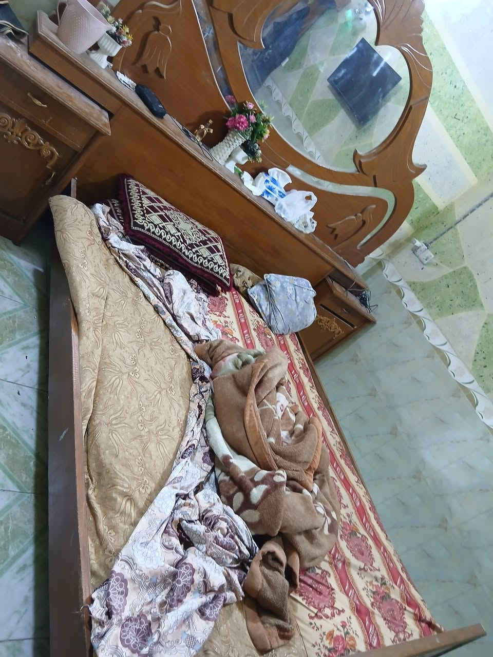 السلام عليكم ١٧٥ الف. الشراي خاص كربلاء حي العامل ***********
