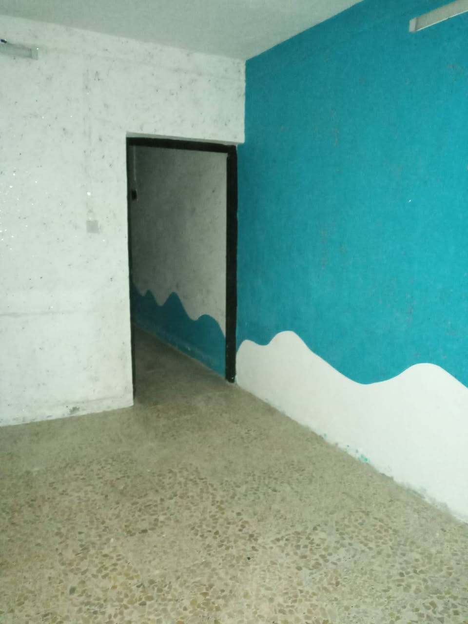 بيت للايجار المساحه 75 م طابق ونص
الطابق الاول يحتوى على غرفه واسستقبال وحولي ووملحقاته والطابق الثاني غرفه نوم فقط العنوان الزعفرانيه شارع الكهرباء قرب حسينيه الامام المهدي عليه السلام مقابل صيدليه زينه 
الايجار 300
للاستفسار ‏‪0771 147 2259‬‏
يوجد واتساب
