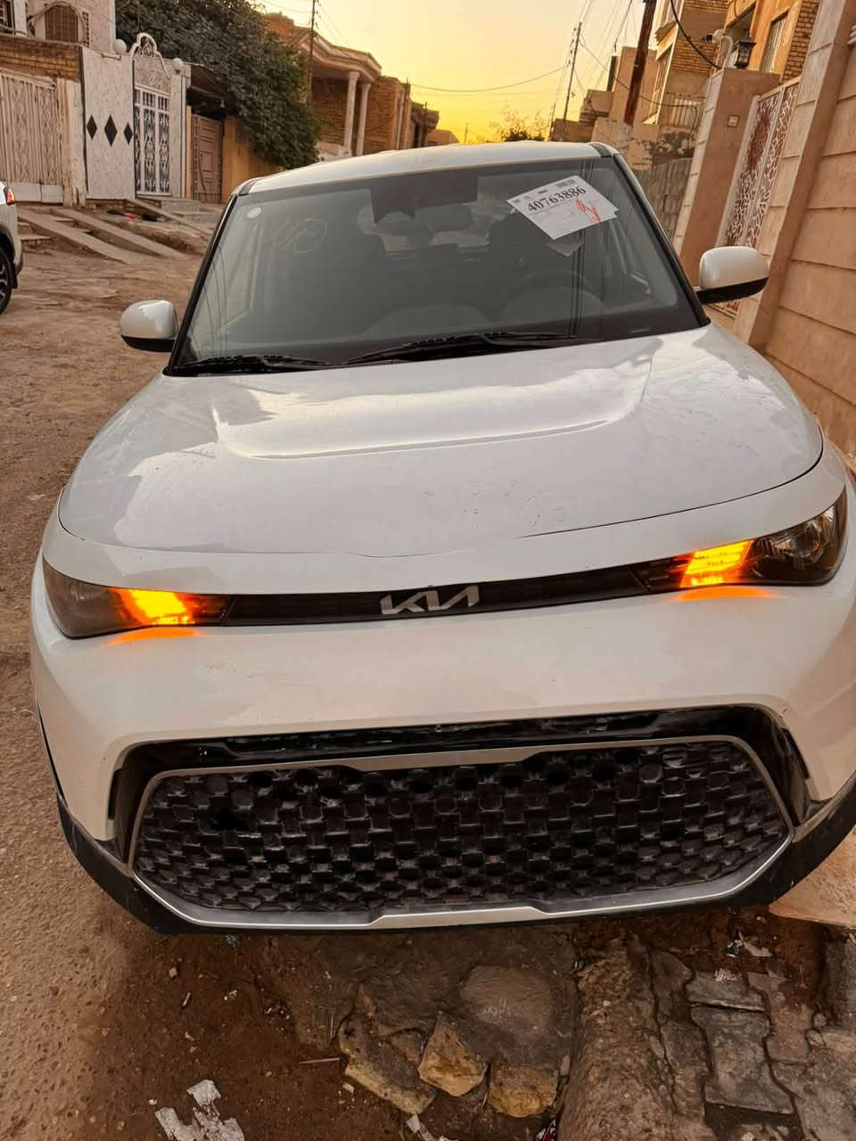 للبيع للبيع للبيع 

كيا صول موديل 23 LX ماشيه 27 الف 

منفيس تكدر ترقمها اي محافظة 

ولا قطعه مبدله بيه فقط خشم البنيد مصبوغ 

السعر:- 135 ورقه

*********** للاتصال هاتف+واتساب
