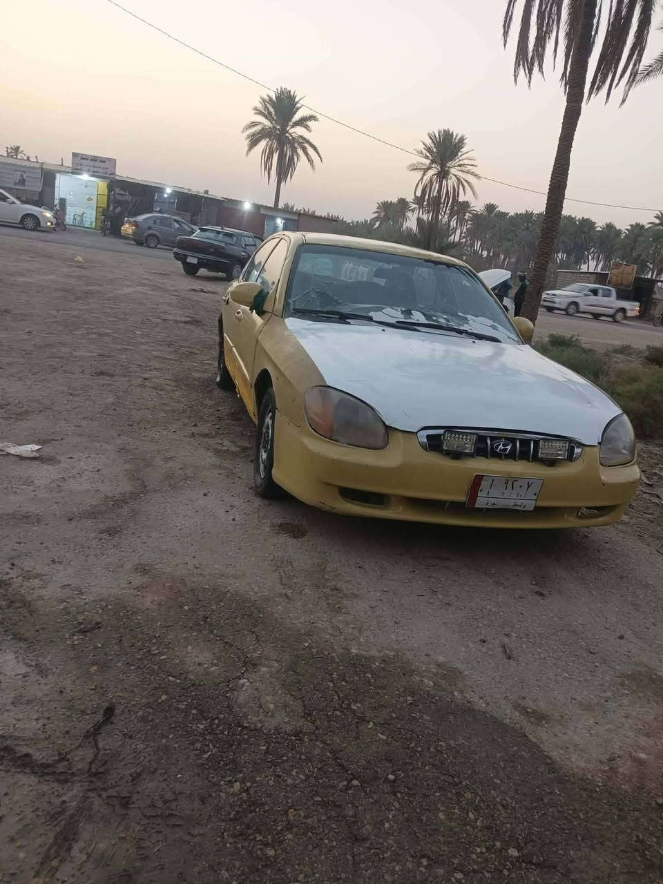 السلام عليكم سوناتا 2000 مكينه وكير كفاله كورله رقم واسط سنويه صاقطه عليه هيه وغرامه ينزلن من السعر حداديه جديده تاير جديد باور عاطل السعر 18 / ***********
