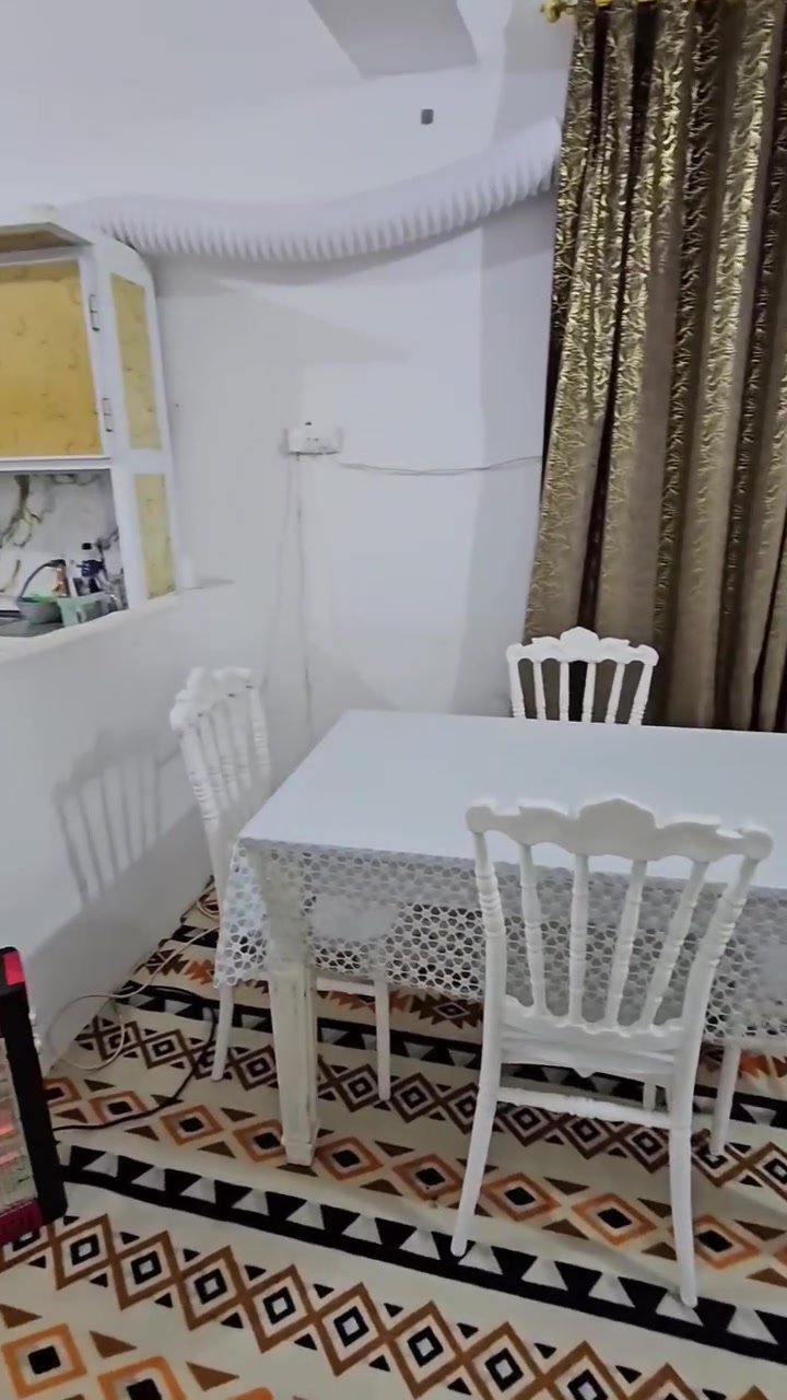 متوفره شقق للزوار ايام محرم و صفر باب طويريج للحجز التواصل ***********
