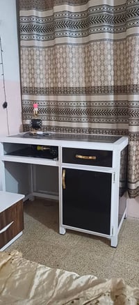 للبيع ١٣٠ نظيف قبل اسبوع فصلتو ‎07747730845