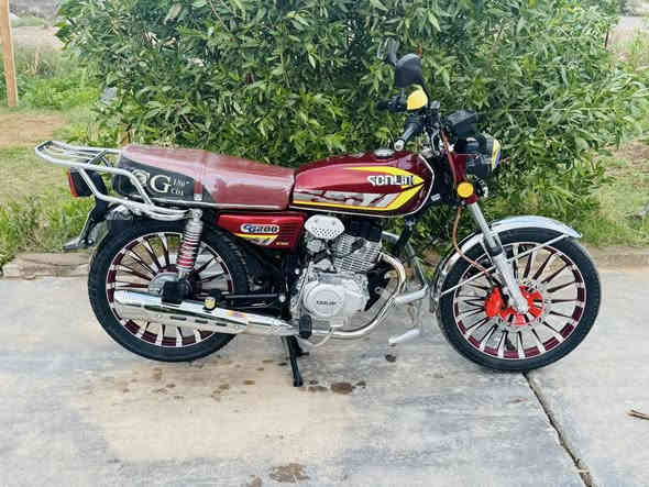 سلام عليكم سيفان موديل ٢٣ محسوبة عل ٢٤ لن شهر ال١٢ مرقم ديالى انكليزي تحويل ثاني يوم محرك ضاغطة وزنجيل ٢٠٠ الدراجة جانت مضمومة ماشية ٤٠٠٠ شاشة تاب مكفولة كفالة عامة سعرهة ١٤٥٠ وبيهة مجال الي ميعجبة السعر اينورنة بكلمة طيبة  مكاني ديالى المقدادية ***********
