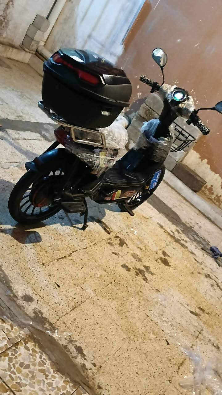 السلام عليكم ماطور شحن للبيع حجم20 لون ازرق 5باتريات ماطور نضيف بي اسويج وبصمتين وسويجين مال الجنطه  السعر اب 225وبي مجال شراي تعال خاص عنوان موصل حي البلديات  قرب خالد ابو الكص رقم الهاتف***********
