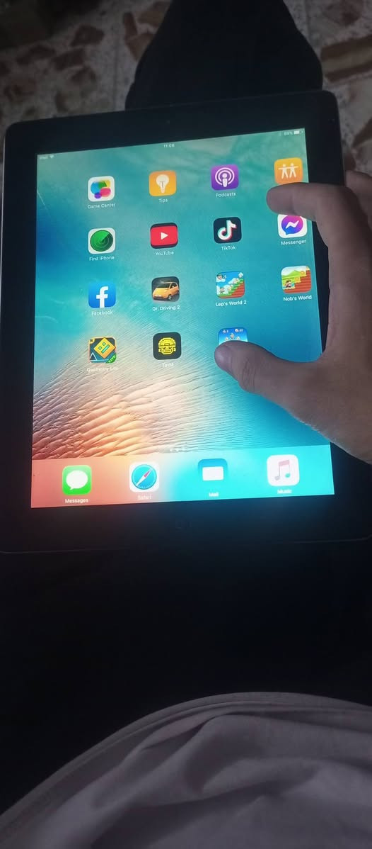 عندي هذا الايباد كفيلكم الله ماعرف اسمه 😂😂 المهم ذاكرته 16 لمسه يخبل اي شي يطلع بي يرجع عندي توصيل لكل العراق فحصك يم المندوب شاشته جبيره صوت كلش عالي قفله 75 الف
***********
عندي هذا الايباد كفيلكم الله ماعرف اسمه 😂😂 المهم ذاكرته 16 لمسه يخبل اي شي يطلع بي يرجع عندي توصيل لكل العراق فحصك يم المندوب شاشته جبيره صوت كلش عالي قفله 75 الف
