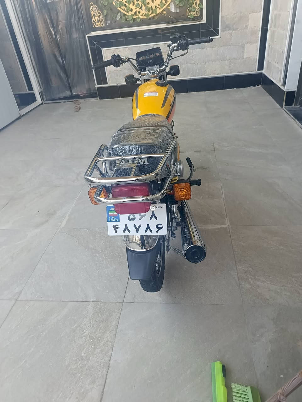 السلام عليكم دراج لبيع موديل  ٢٠٢٣ وراق صولي مكفولة منكلشي سعر باحد وربع وبيهة مجال لشراي وي سفسار تصل ***********
