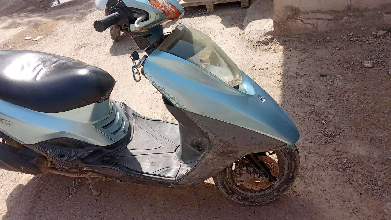 السلام عليكم شباب دراجه فريز البيع اي نقص مابيهه كلهه شغاله محرك مكفول
السعر 650وبيهه مجال المكان الحبيبيه


**إذا كنت صاحب هذا الإعلان وتريد حذفه لأي سبب، رجاءا أرسل رسالة إلى الدعم الفني**