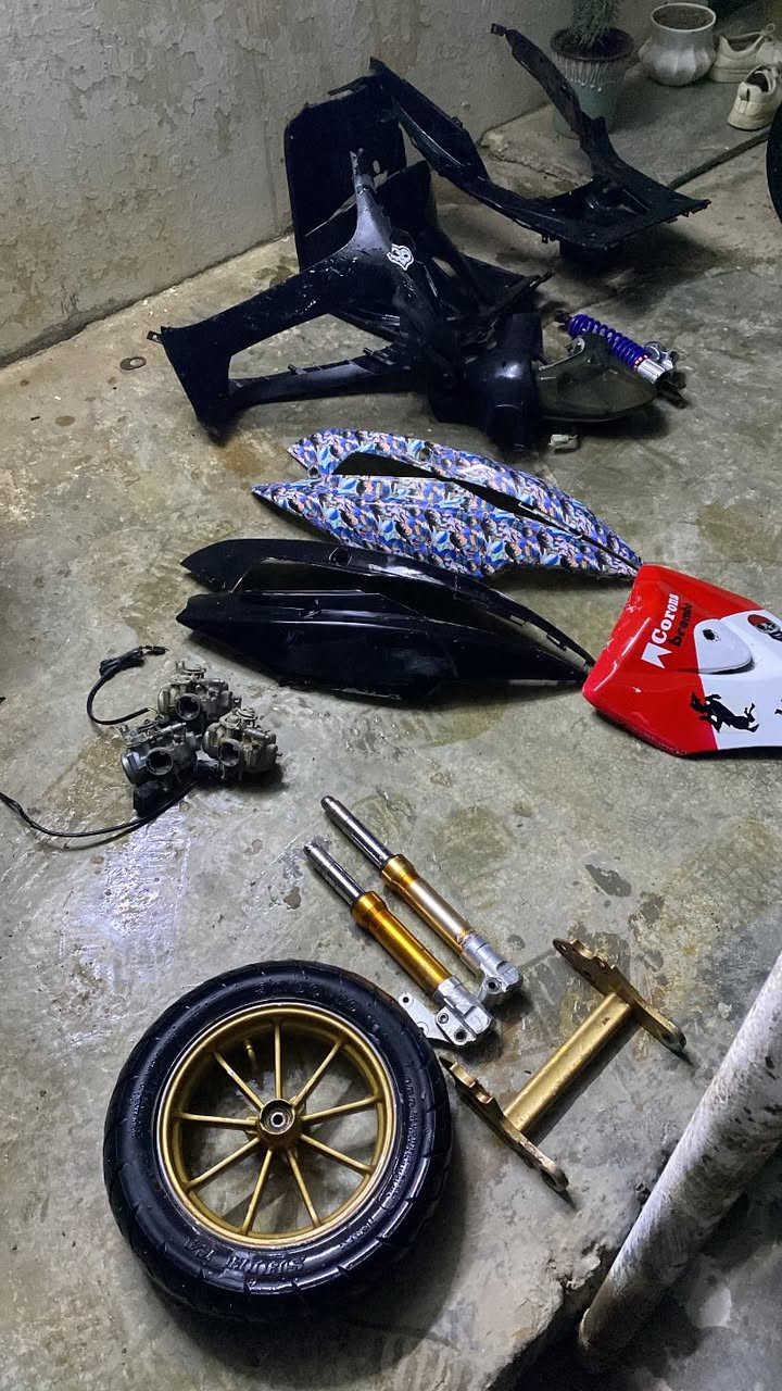 سلام عليكم غراض ماكس للبيع كلمن و سعره تواصل وساب *********** ملاحضه مكينه شغاله
