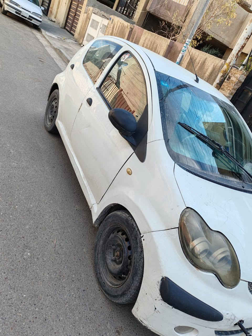 اللون ابيض
موديل ٢٠١٣
كير اوتو
جام امامي كهرباء
بور سيترن
تبريد
داخل جلد
شاشة وكاميرا
رقم بغداد مشروع وطني 
باسمي السعر ٤٠ ورقه
*********** واتس
*********** رصيد
