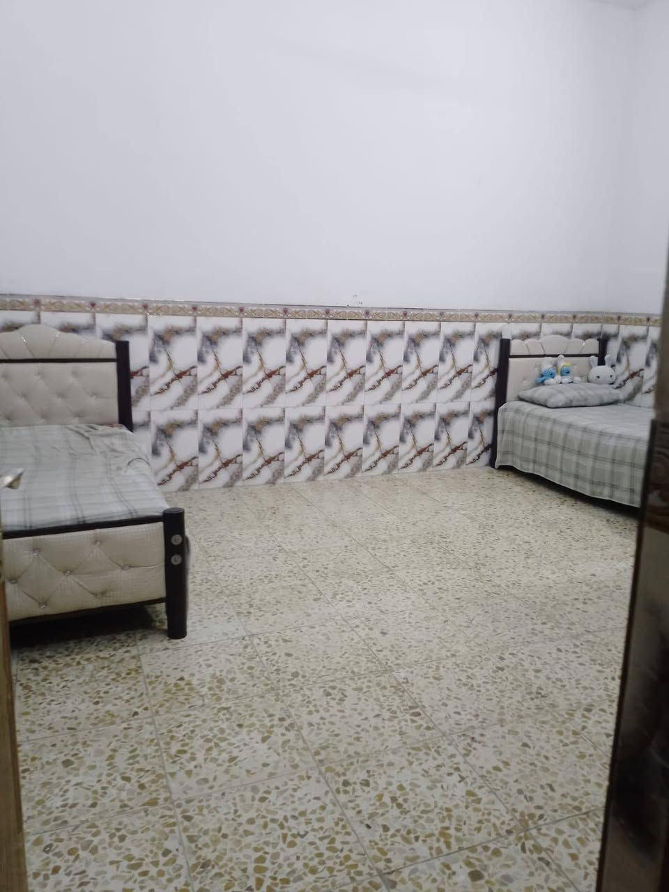 دار للبيع طابو زراعي إقرار محكمه سند ٢٥ الأمين سكينه شارع مخبز الساعدي مقاطعه ٩/٢ مساحه ١٠٠م طابق ونص  للإستفسار ***********
