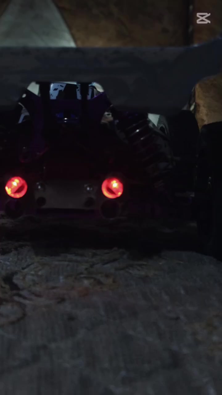 اريد اراوس بسيارة حجم اكبر
هاي 3سيل 1/12 كلها حديد


**إذا كنت صاحب هذا الإعلان وتريد حذفه لأي سبب، رجاءا أرسل رسالة إلى الدعم الفني**