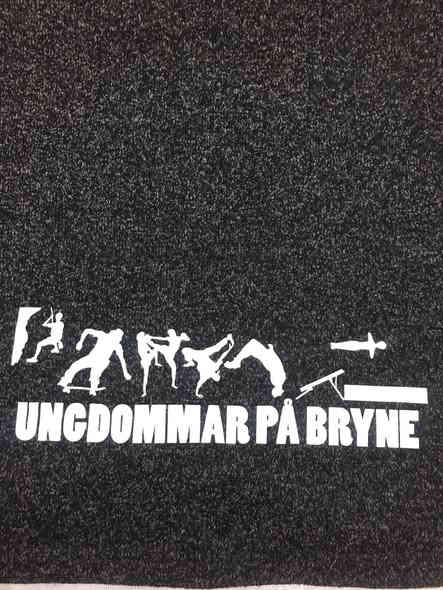 جاكيت تحفه اوربي باله اصلي 
نظافه ميه بلميه قياس XL للحجز واتساب ***********
العنوان بغداد الجديده ‏لا يوجد لدينا خدمة التوصيل￼
