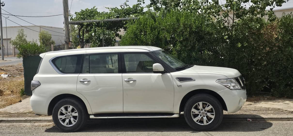 نیسان بیریڤان مودیل2012 مەکینە مەرغوب se رەقەم اربیل سەنەوی تازەیە 7پارجە سبوغ بێ زەربە سعر174وەرەقە زۆرپاکە *********** هەولێر
