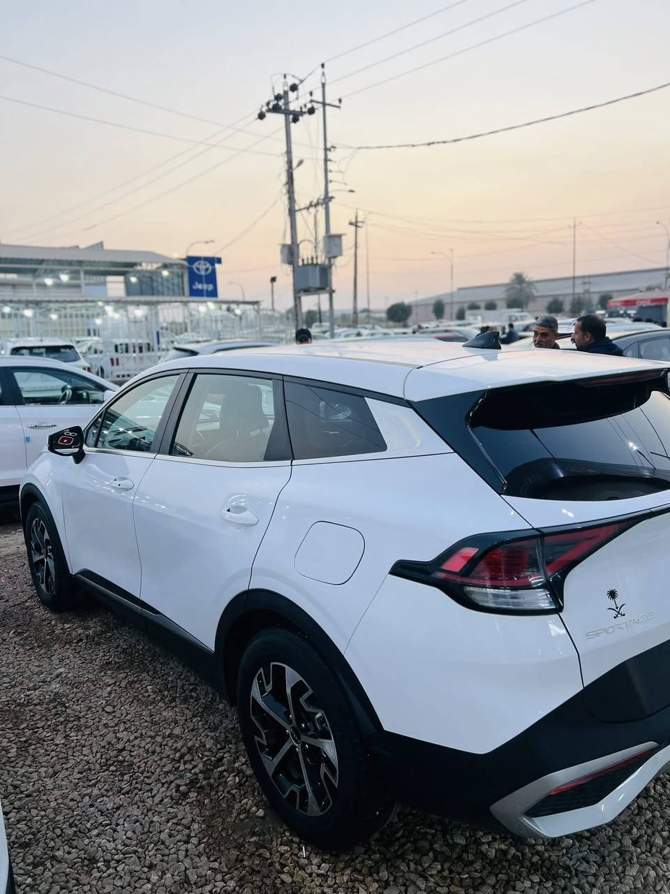 للبيع 23 سياره جديده مال جناي سياره مرقمه سياره داخل جلد بصمه رادارات تحكم ذاتي بيها هواي موصفات سياره حلوه ما متعوبه استفسار ***********
