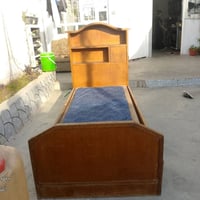 تخت مستعمل • موصل حي عدن • سايدين الكنيسة